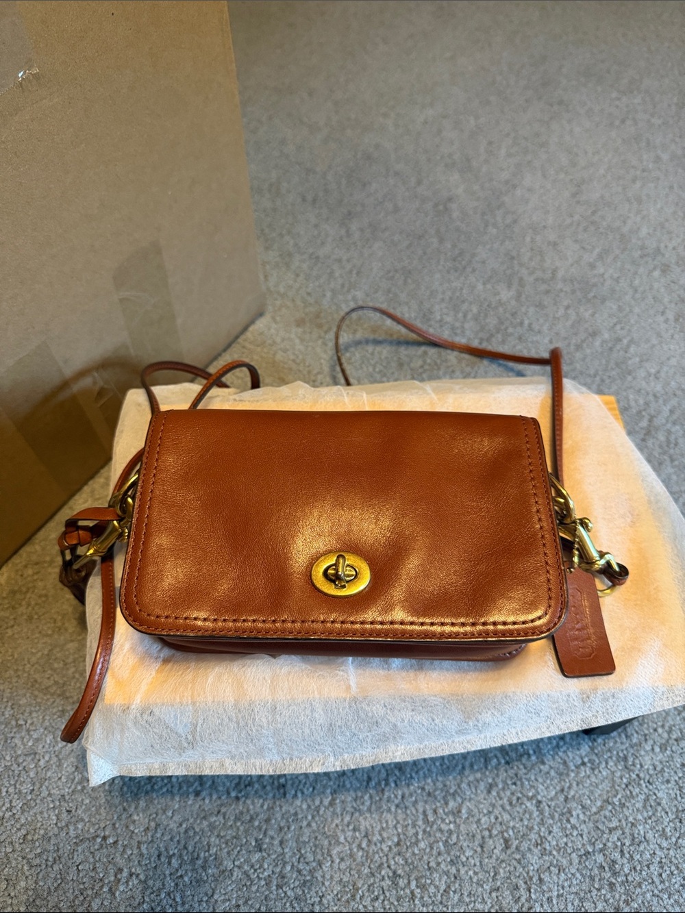 Elegant Brown Leather Coach vintage Crossbody Bag 19914 - Picture 10 of 10